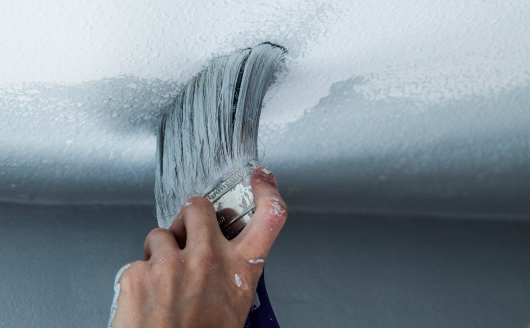 Bathroom Ceiling Paint: Best Options for Humid Spaces
