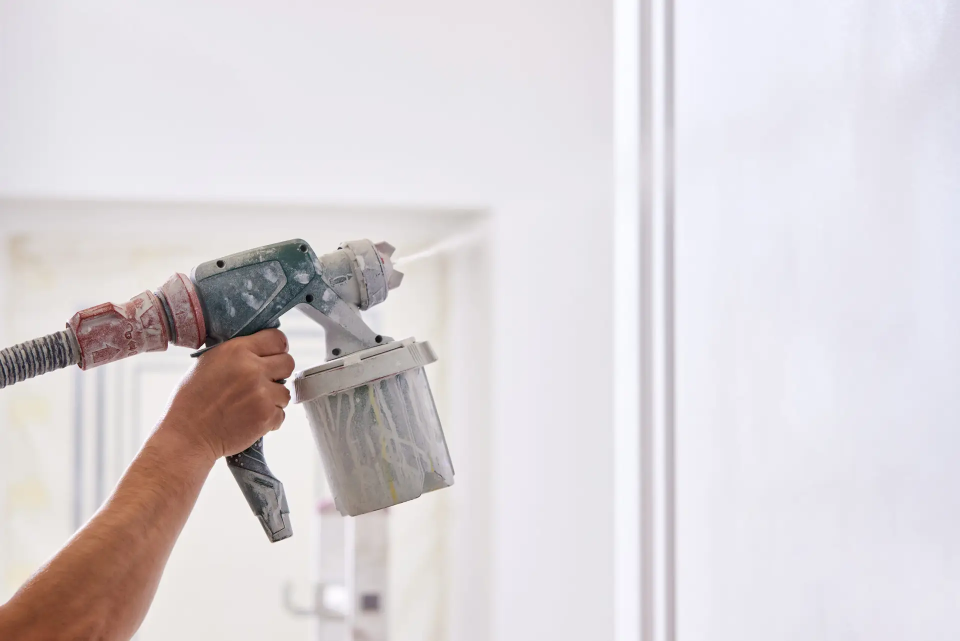 How to Spray Paint Interior Walls and Ceilings